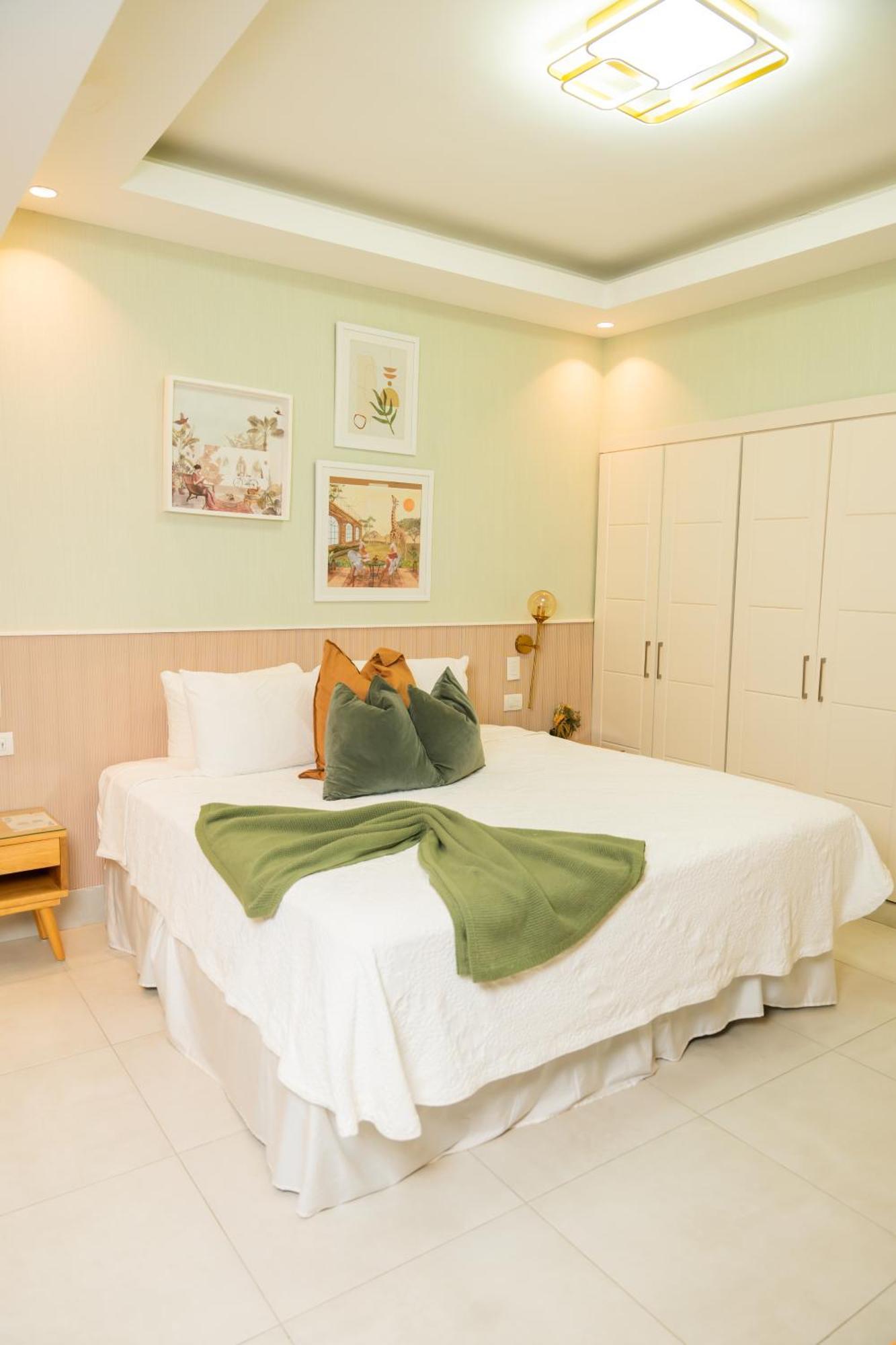 Hotel Stay Here Suites Santo Domingo Exterior photo