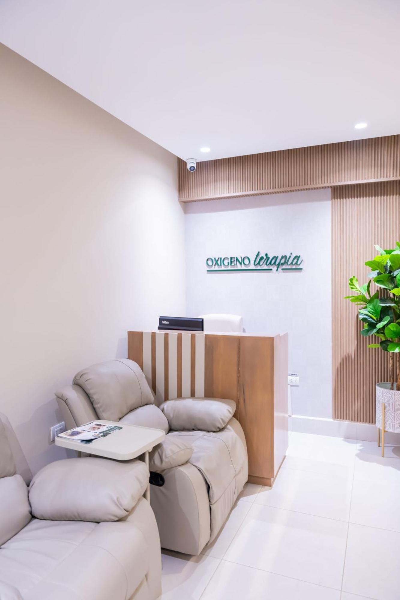 Hotel Stay Here Suites Santo Domingo Exterior photo