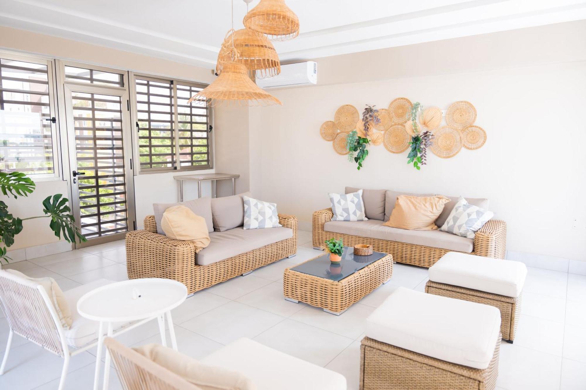 Hotel Stay Here Suites Santo Domingo Exterior photo